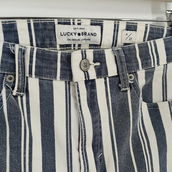 Lucky Brand | "Bridgette Mini Boot" jeans - Picture 5 of 9